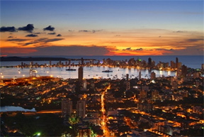 Tour de barco nocturno en Cartagena